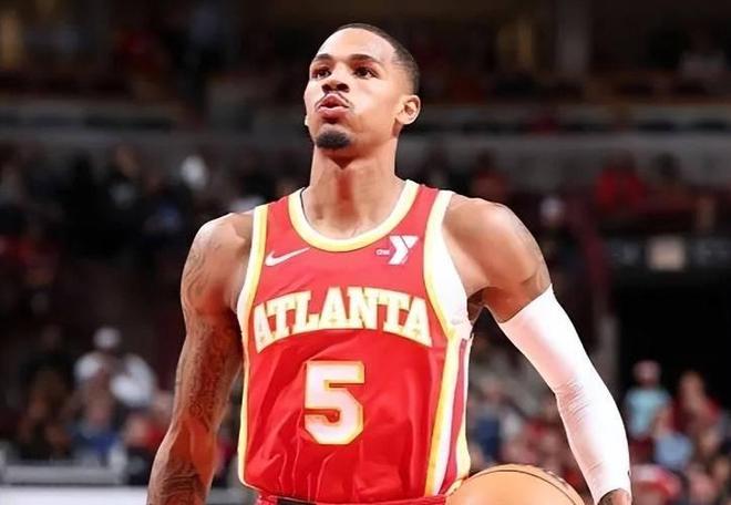 同时镶嵌了 同时镶嵌了